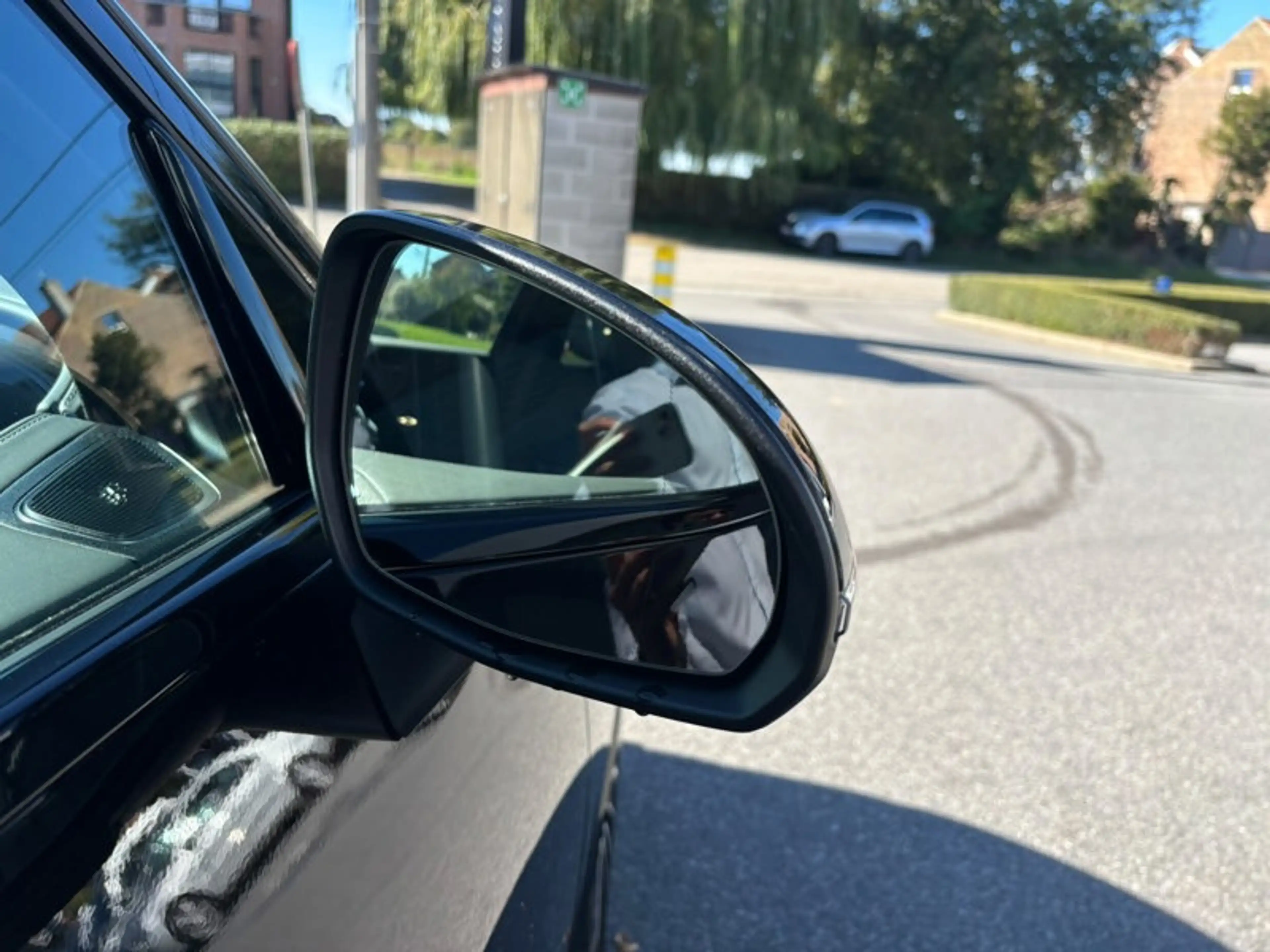 Mercedes-Benz GLC 300 d 4M AMG Pack Night Pano Attelage Burmester — photo 9