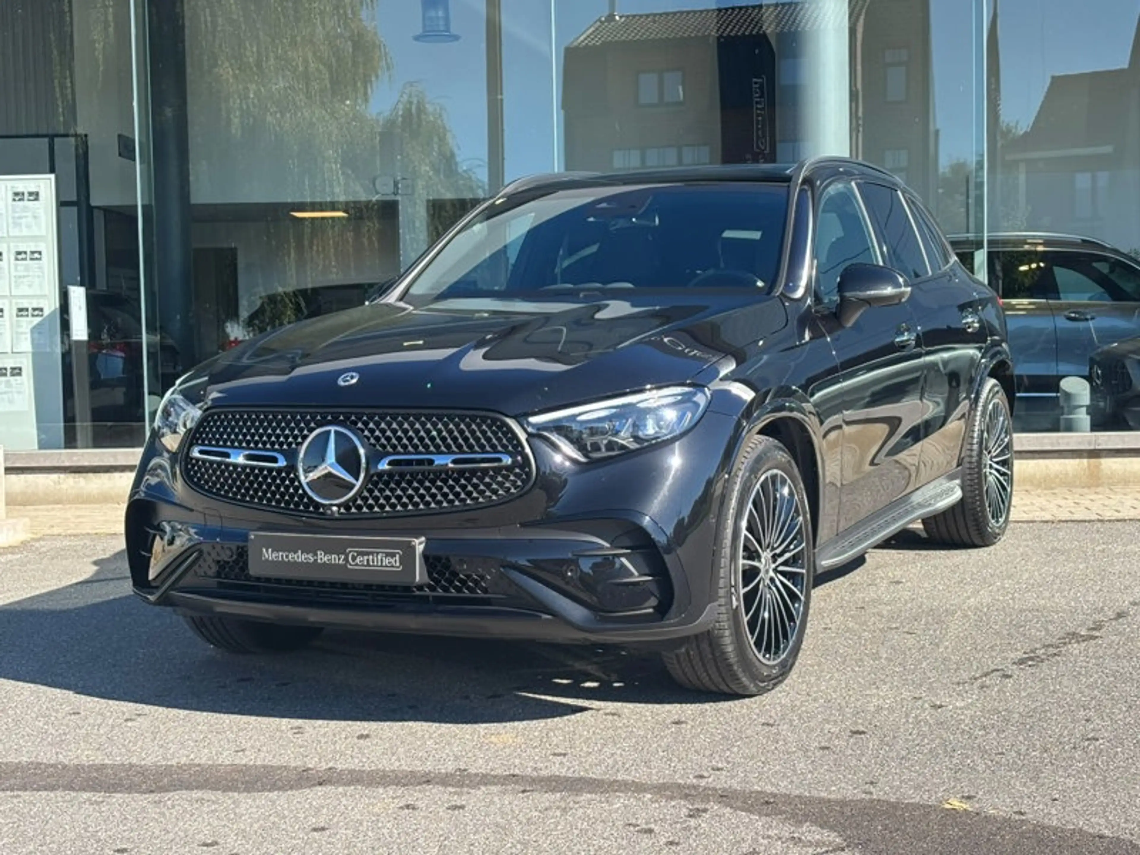 Mercedes-Benz GLC 300 d 4M AMG Pack Night Pano Attelage Burmester — photo 4