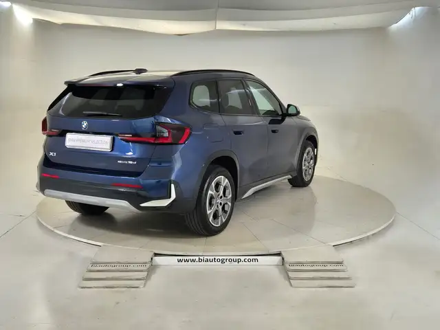BMW X1 view 5