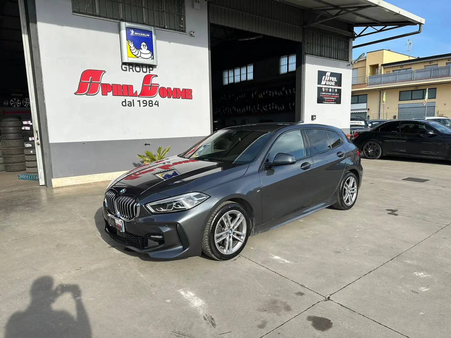 BMW 116 116i Msport auto Gris - 1