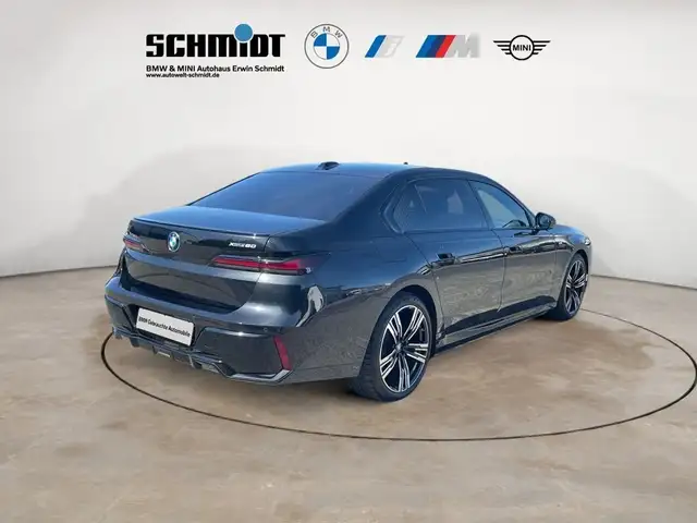 BMW I7 view 7