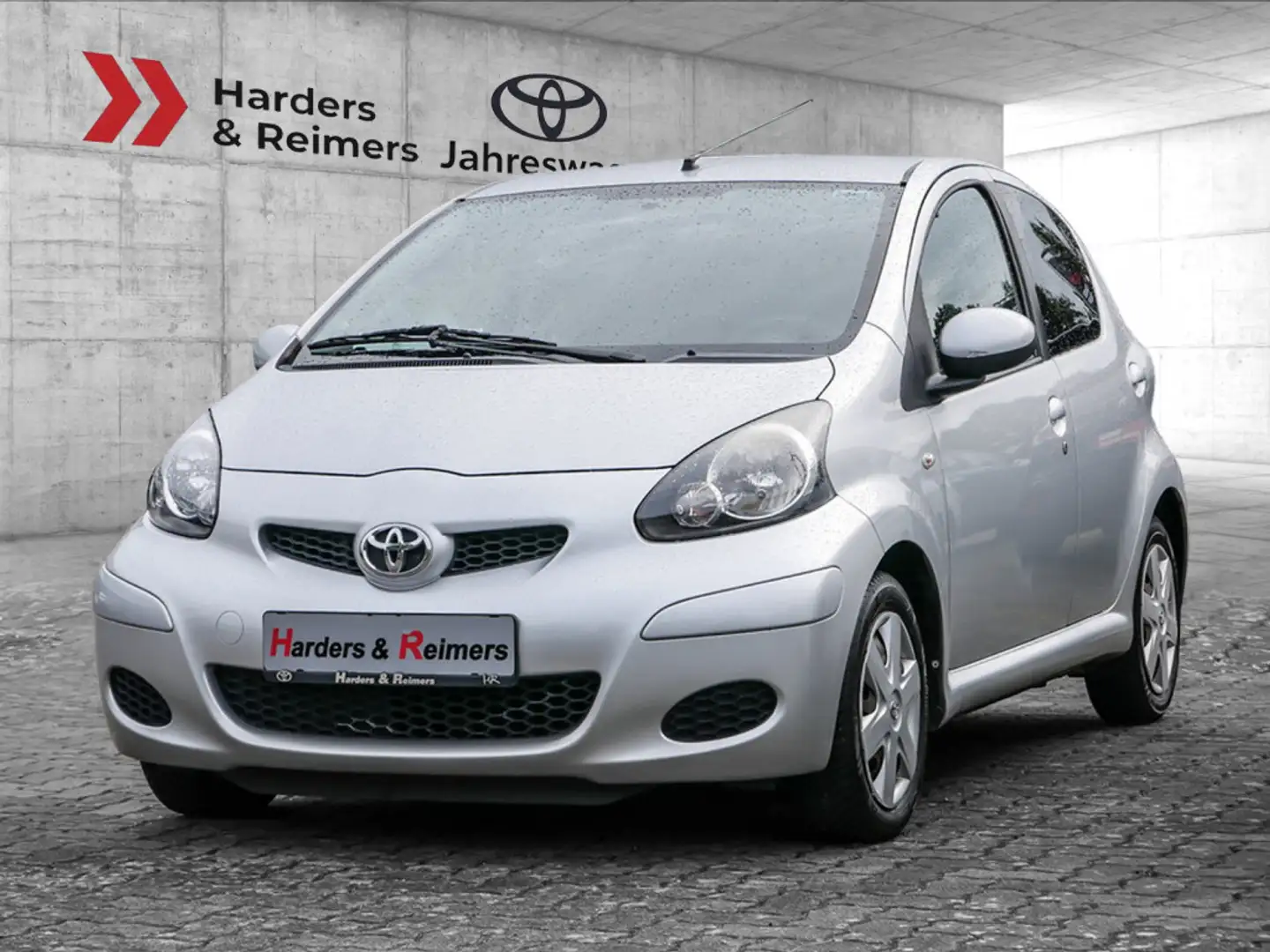 Toyota Aygo 1.0 VVT-i KLIMA NAVI Silber - 1