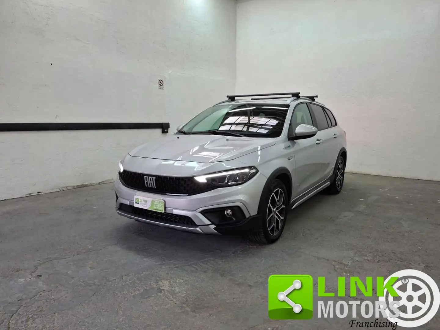 Fiat Tipo 1.6 Mjt S&S SW Cross GARANZIA INCLUSA Argento - 1