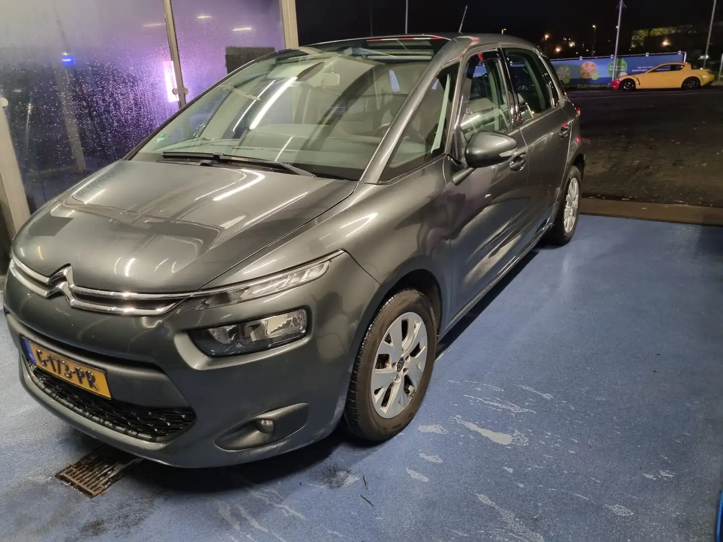 Citroen C4 Picasso 1.6 HDi Tendance D-RIEM VV navi Airco cruise navi Grijs - 1