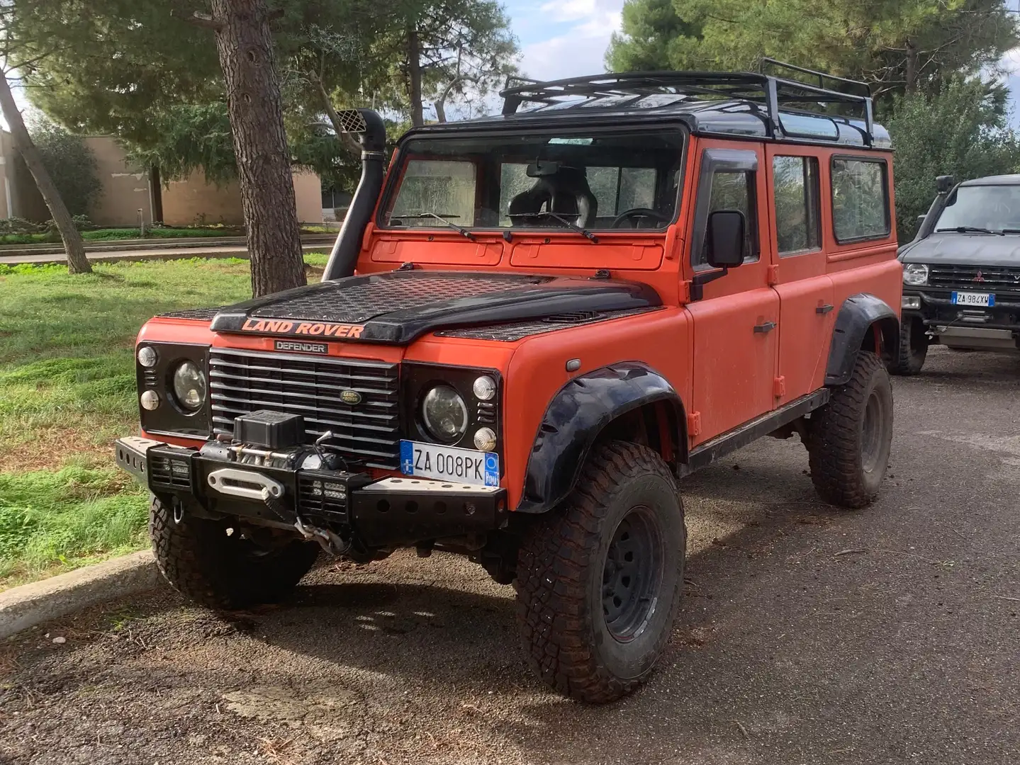 Land Rover Defender Defender V 1990 110/130110 2.5 td5 E SW Nero - 2