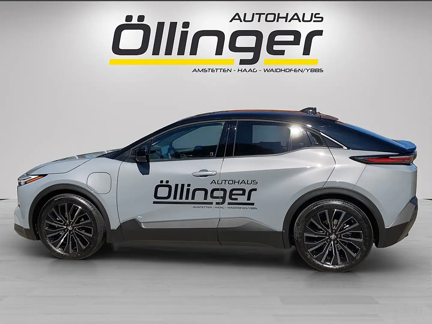 Toyota C-HR+ Elektro 77kWh AWD Lounge Grau - 2