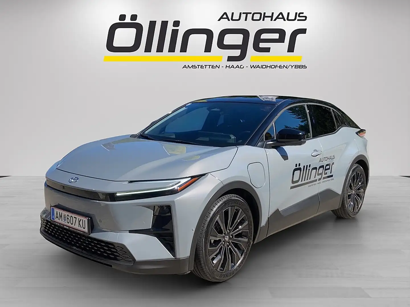 Toyota C-HR+ Elektro 77kWh AWD Lounge Grau - 1