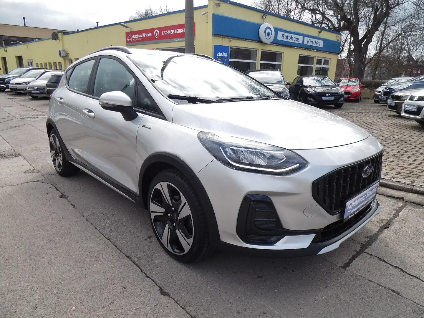 Ford Fiesta Active/Automatik/PDC/Temp./Spurass./LED Silber - 1