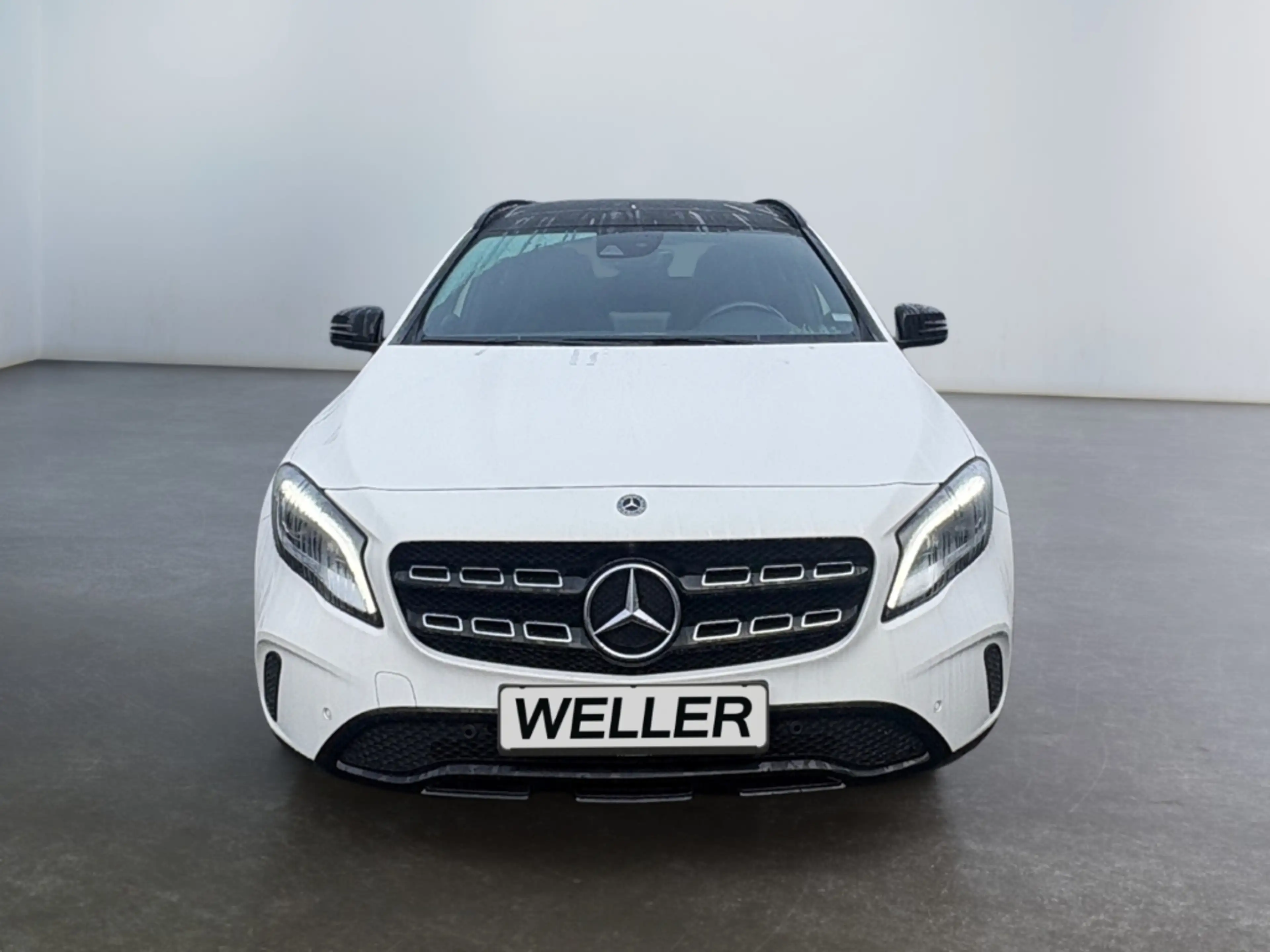 Mercedes-Benz GLA 220 4Matic*Pano*360°*LED*Night*AHK*Keyless*Memory* — photo 2