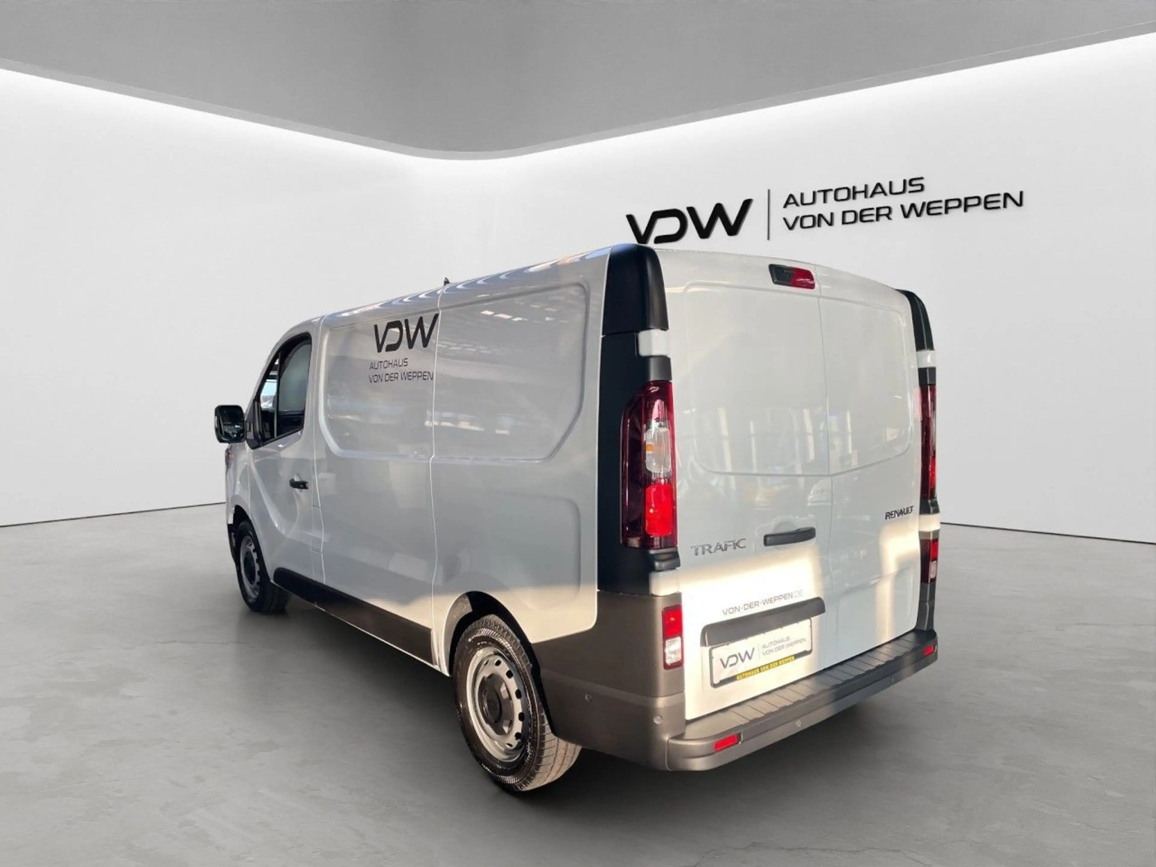 Renault Trafic Komfort L1H1 3,0t Blue dCi 130*LAGER* — photo 3