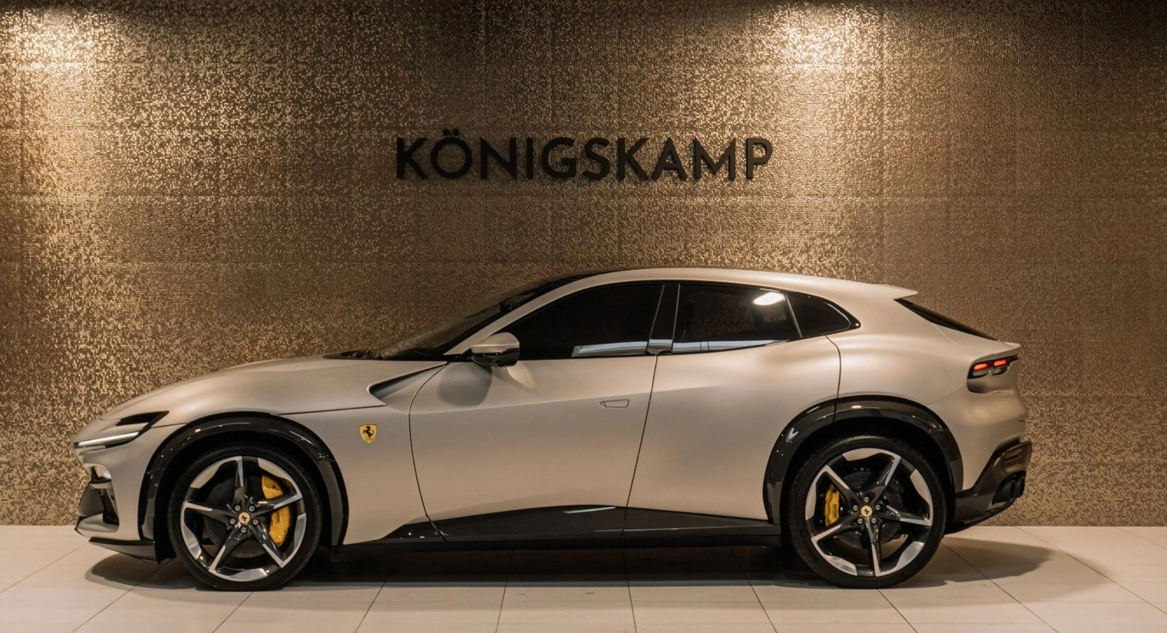 Ferrari Purosangue V12 DCT 4WD * CARBON * PANO * MASSAGE — photo 4