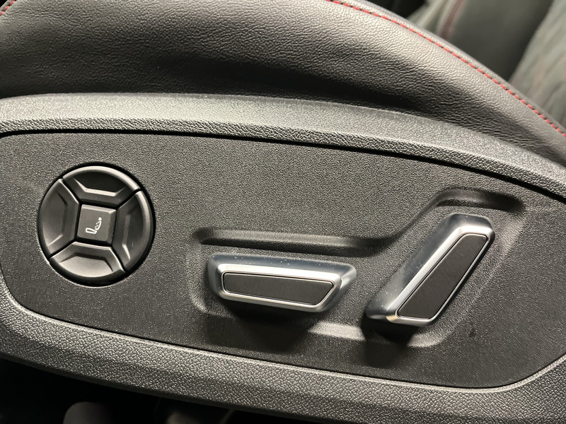 Audi Q6 e-tron e-tron 360 4xSHZ ACC AHK AUT HUD Kam. KeyLess — photo 13