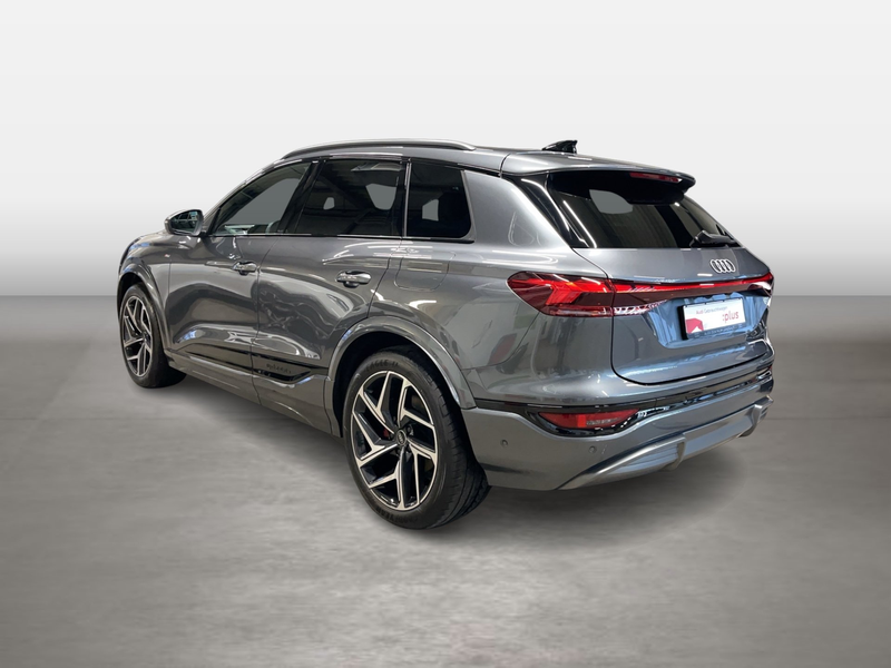 Audi Q6 e-tron e-tron 360 4xSHZ ACC AHK AUT HUD Kam. KeyLess — photo 2
