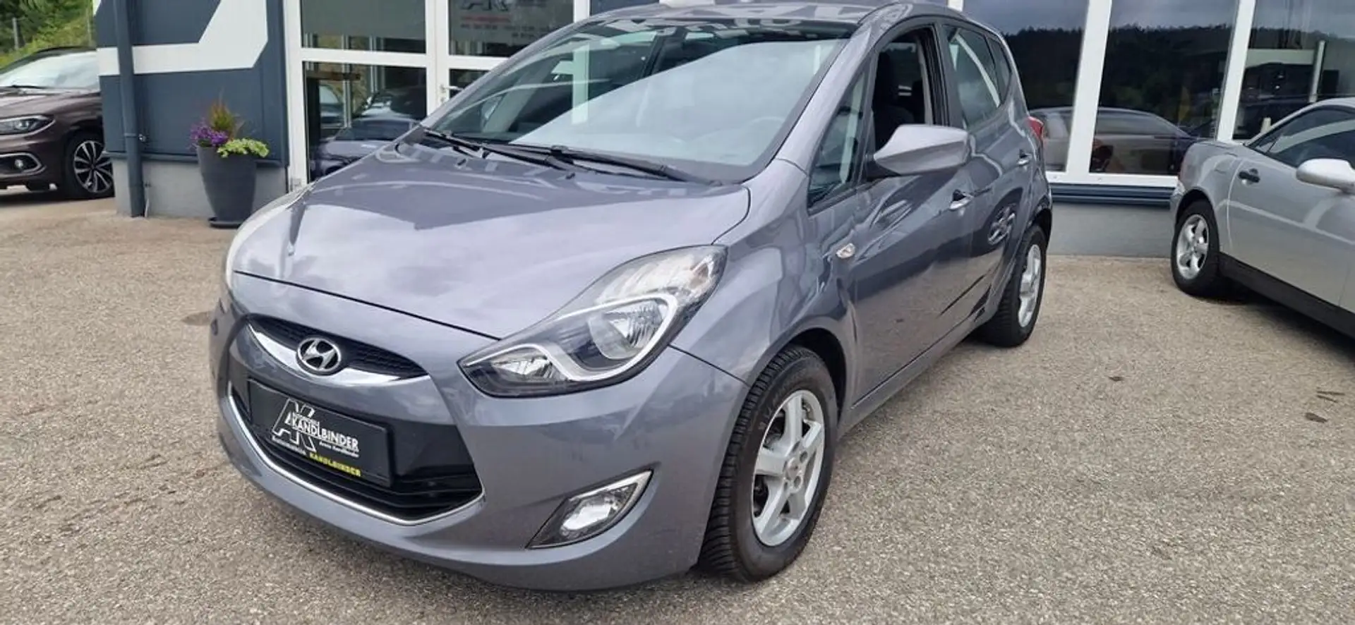 Hyundai iX20 1,4 CRDi Comfort Grau - 1
