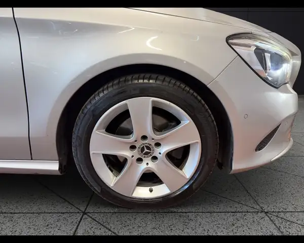 Mercedes-Benz CLA view 19