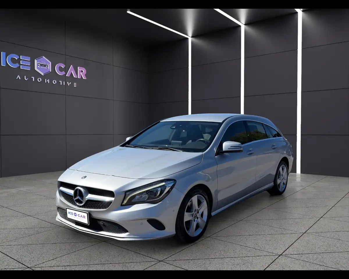 Mercedes-Benz CLA 180