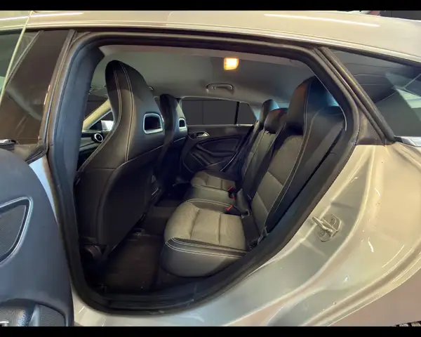 Mercedes-Benz CLA view 15