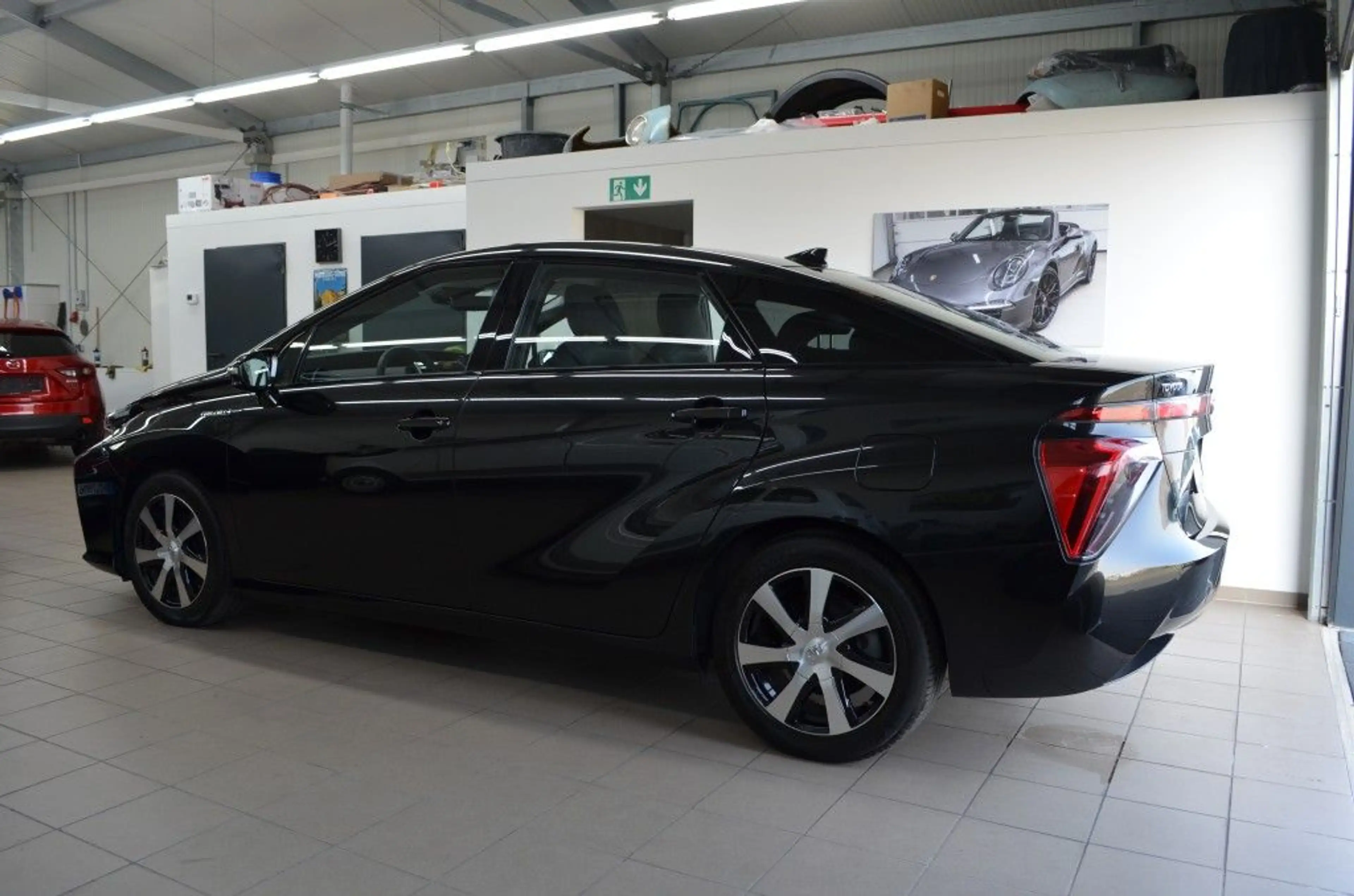 Toyota Mirai Brennstoffzelle+Wasserstoff+Voll-Ausstattung — photo 6