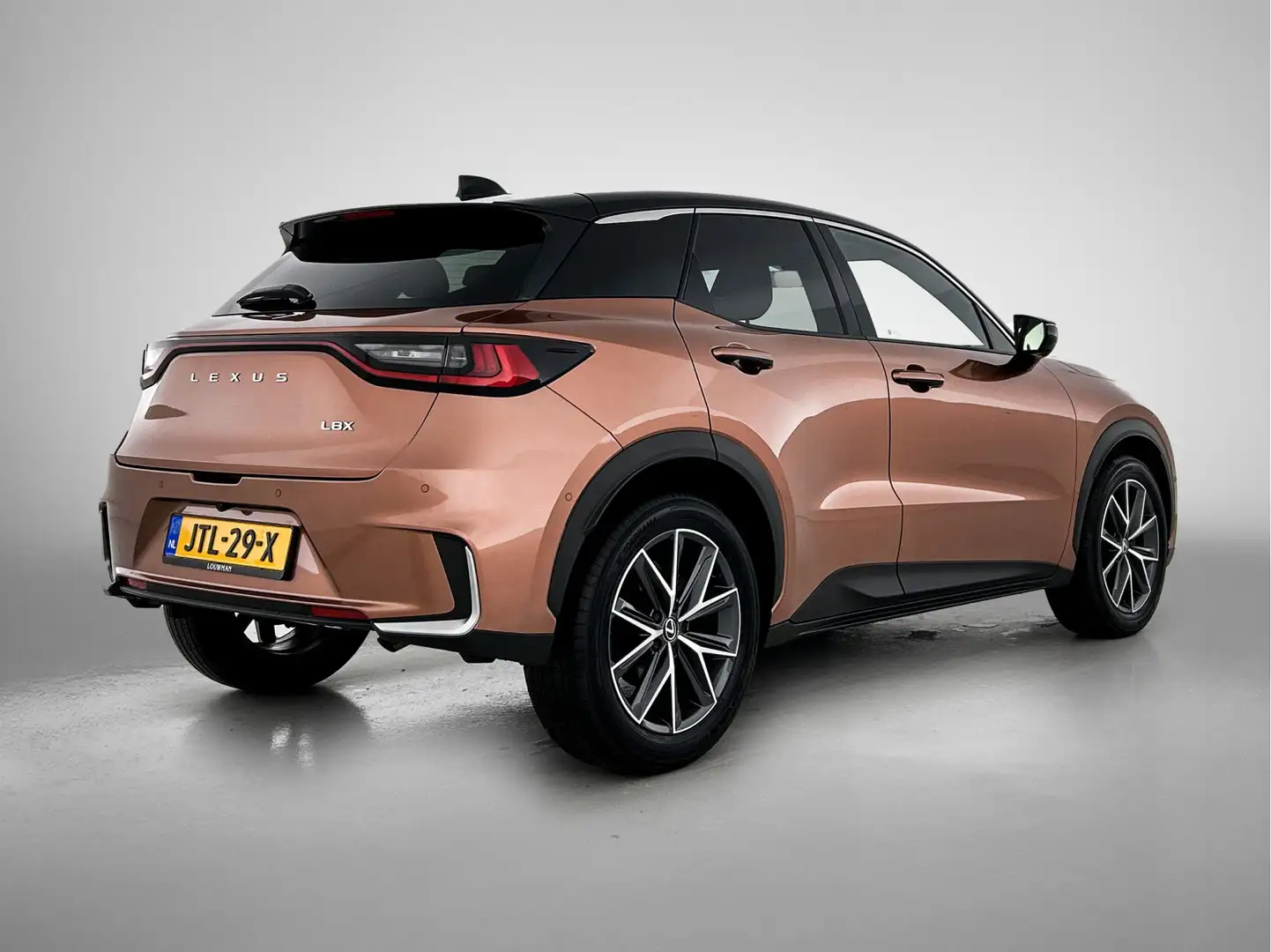 Lexus LBX Cool 2WD | Advanced Pack | Mark Levinson Audio | D Braun - 2