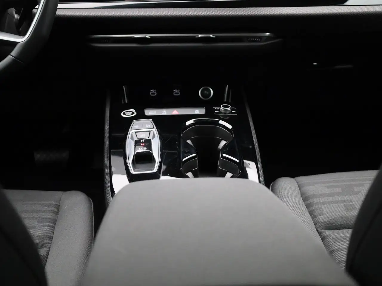 Audi A5 Limousine Advanced TFSI S tronic 150 PK l Adaptive, миниатюра 10