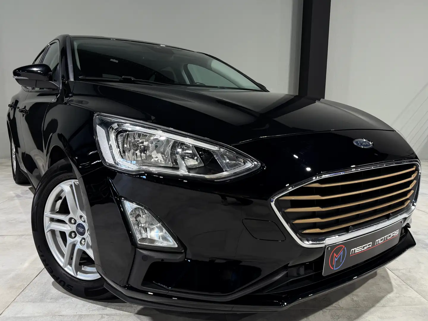 Ford Focus 1.5 TDCi 120CV NAVi CARPLAY SG CHAUFF ASSiST LED + Negro - 1