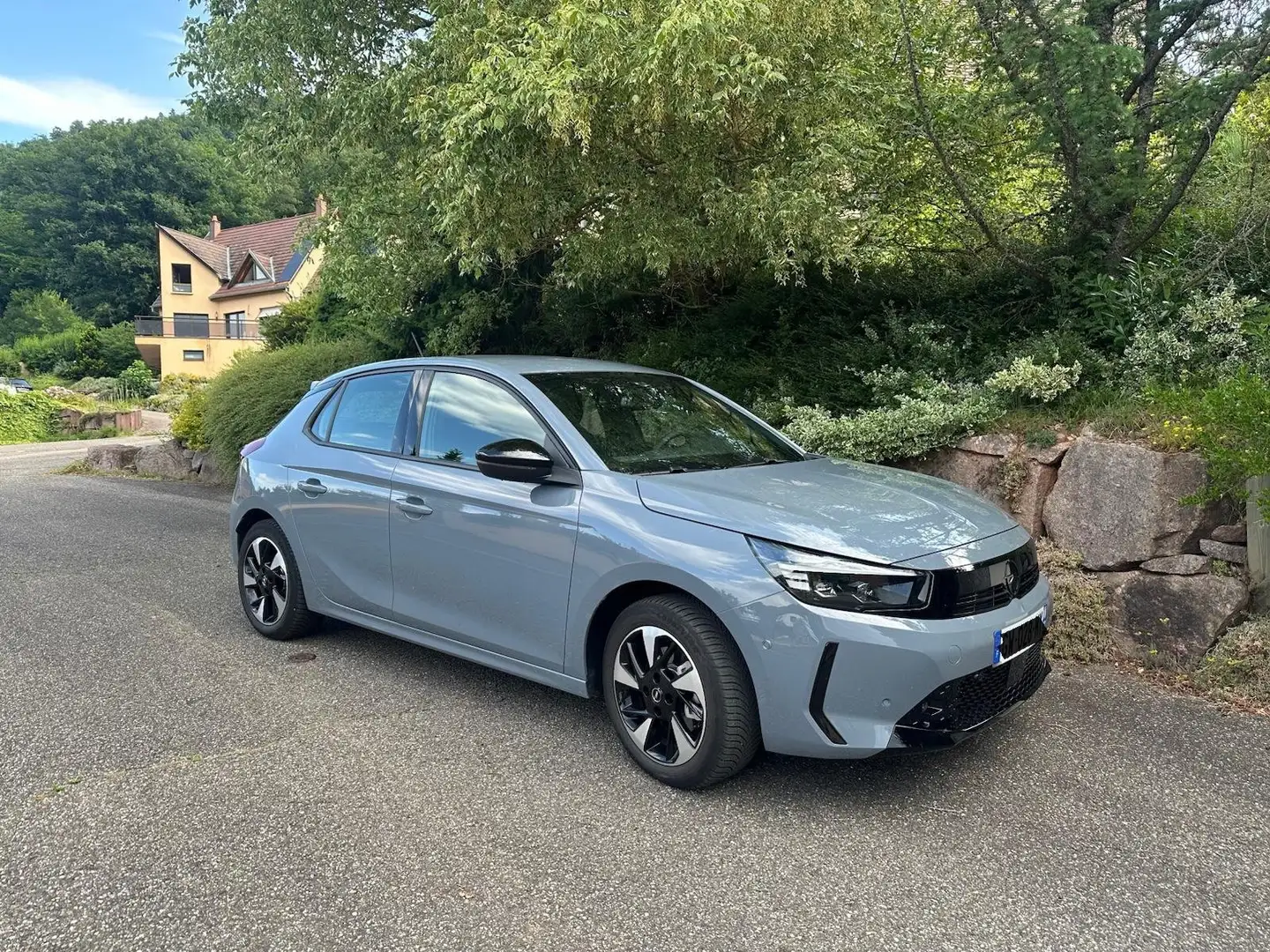 Opel Corsa-e Opel corsa GS électrique 156ch Gris - 1