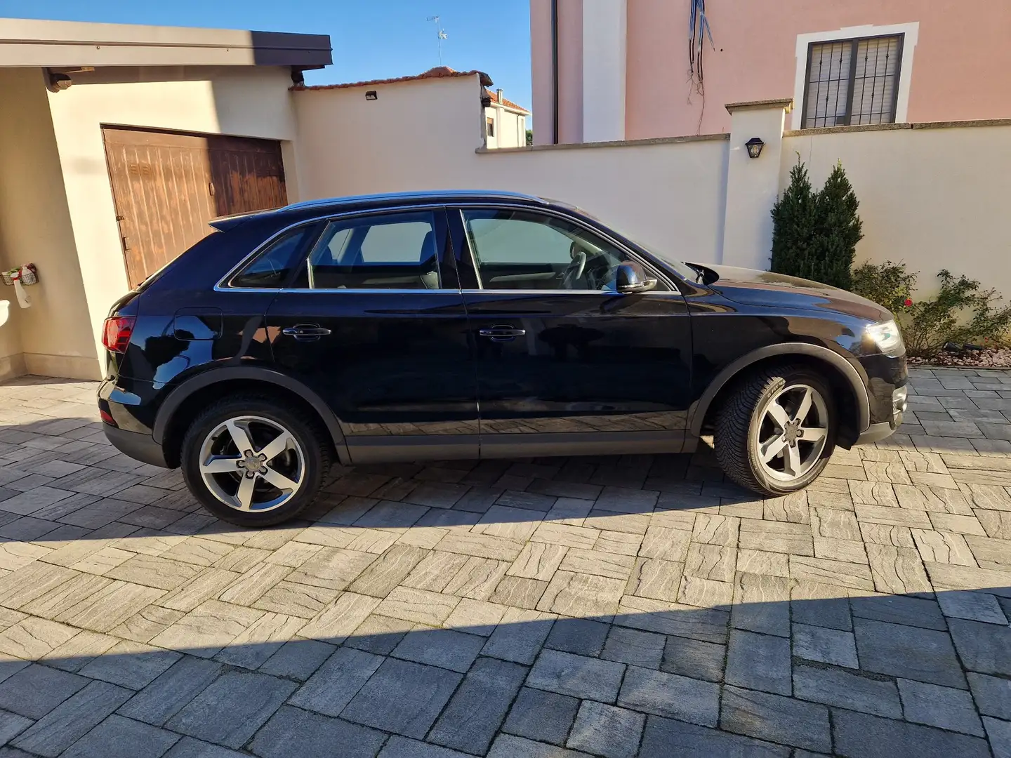 Audi Q3 2.0 tdi Business 140cv - 2