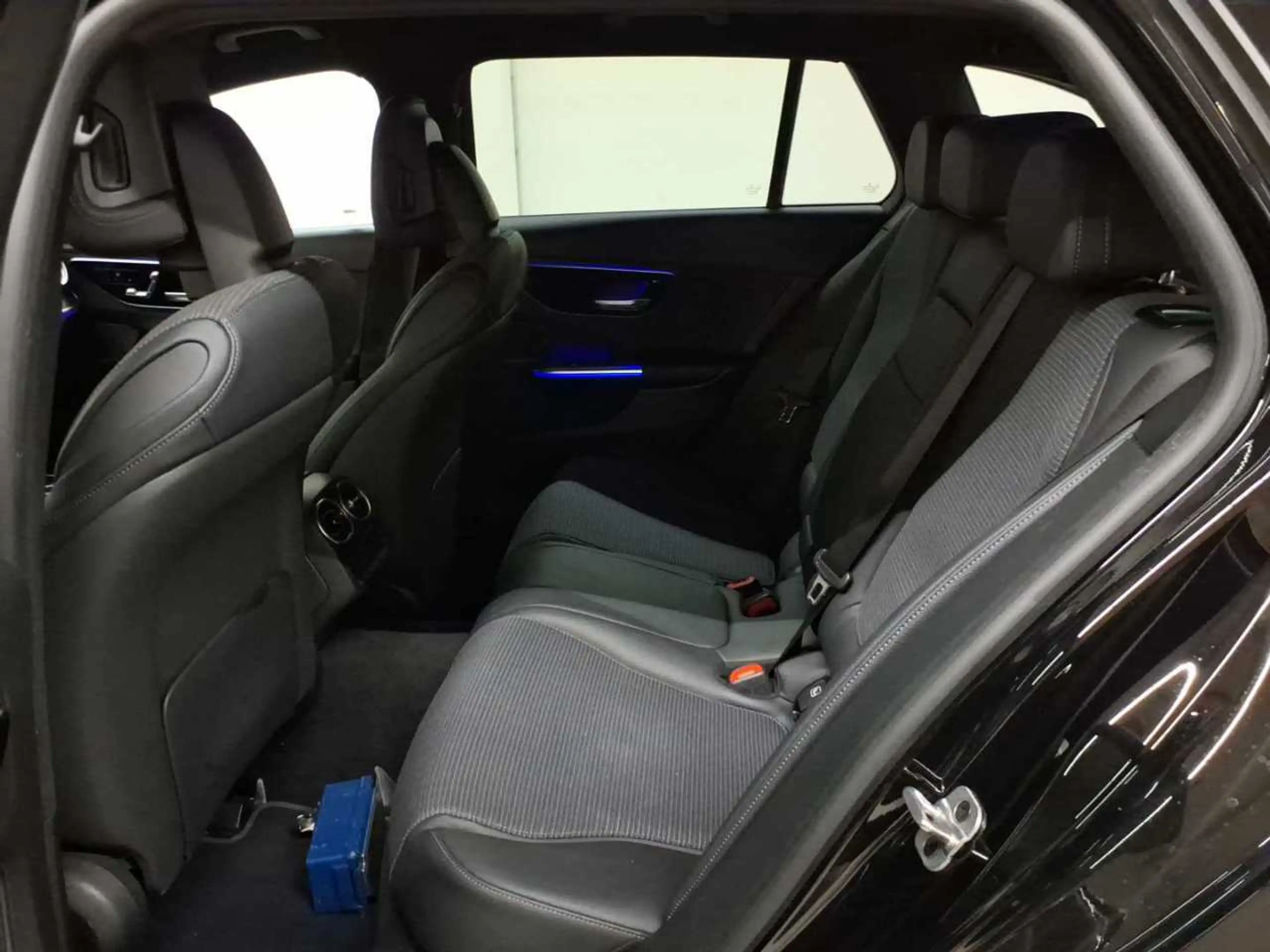 Mercedes-Benz C 220 C 220d T 9G-Edition Ava. AHK AssiP KomfP — photo 13