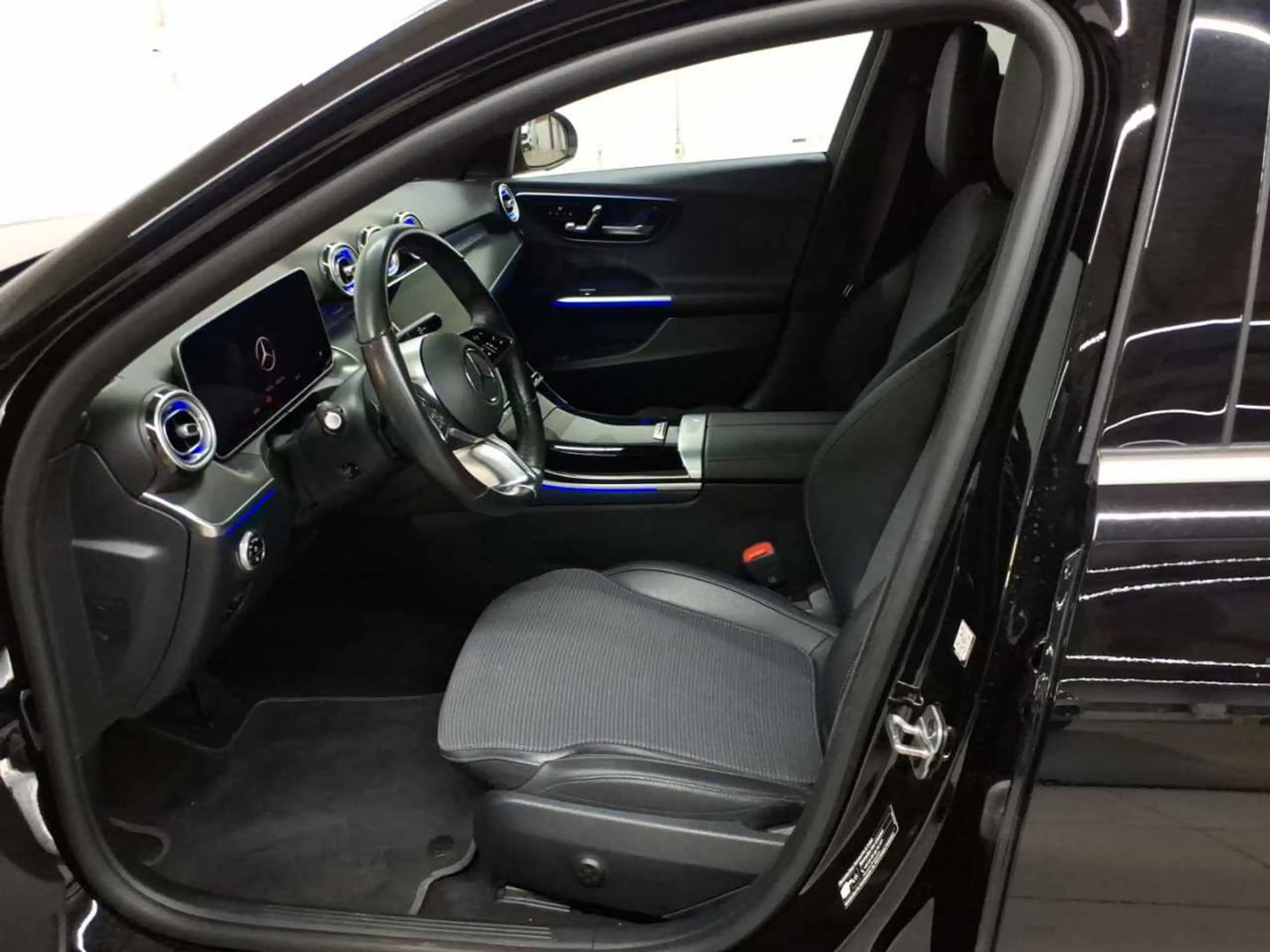 Mercedes-Benz C 220 C 220d T 9G-Edition Ava. AHK AssiP KomfP — photo 7