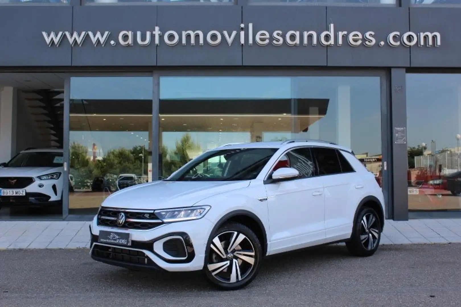 Volkswagen T-Roc 2.0TDI R-Line DSG7 110KW Blanco - 1