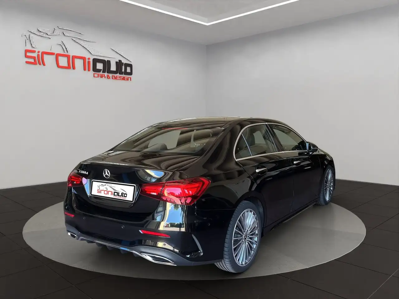 Mercedes-Benz A-Class A 180 d Sedan Automatic AMG Line Premium, миниатюра 8