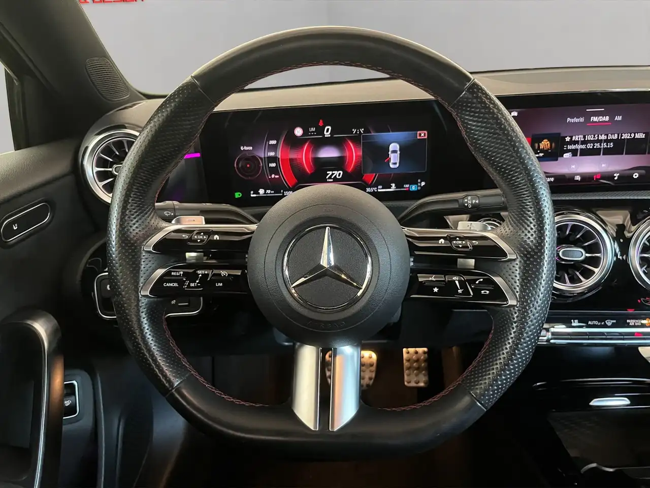 Mercedes-Benz A-Class A 180 d Sedan Automatic AMG Line Premium, миниатюра 14