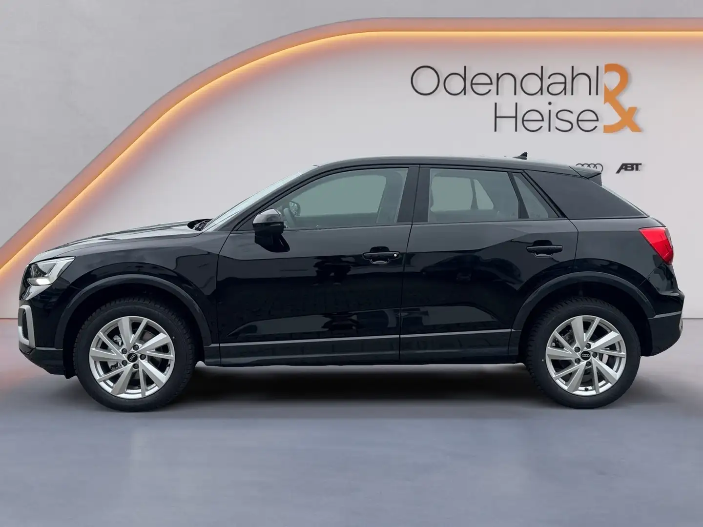 Audi Q2 advanced 30 TFSI 85(116) kW(PS) Schaltgetriebe Schwarz - 2