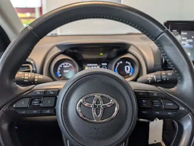 Toyota Yaris view 14