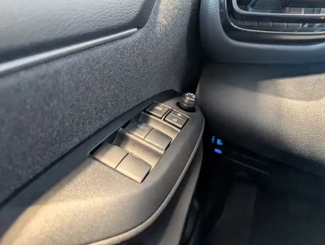 Toyota Yaris view 13