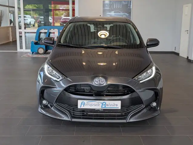 Toyota Yaris view 5
