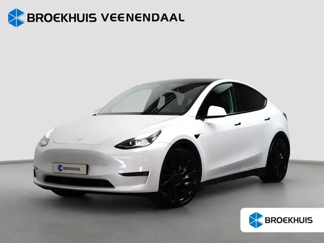Tesla Model Y Long Range Dual AWD Performance | Pano | Adap. Cru