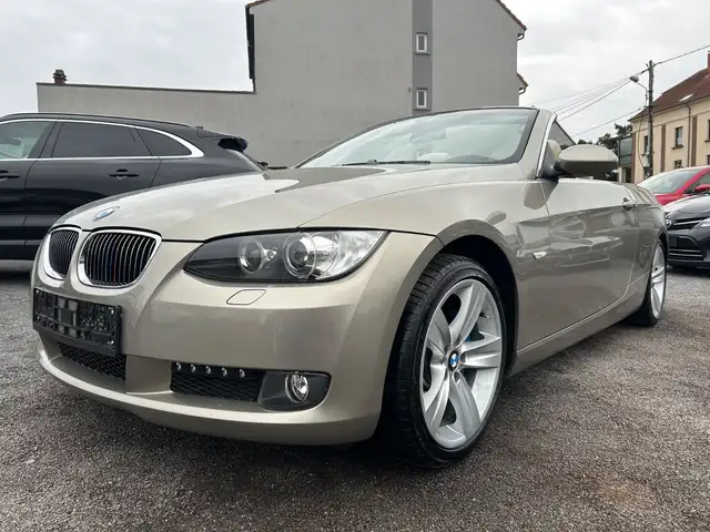BMW 330 CABRIO LEDER + SHZ + PDC