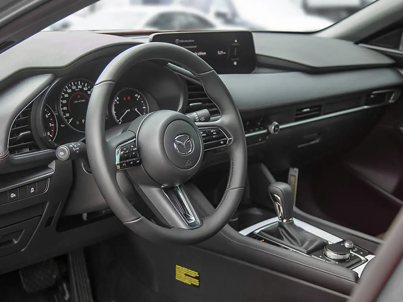 Mazda 3 снимка Mazda 3