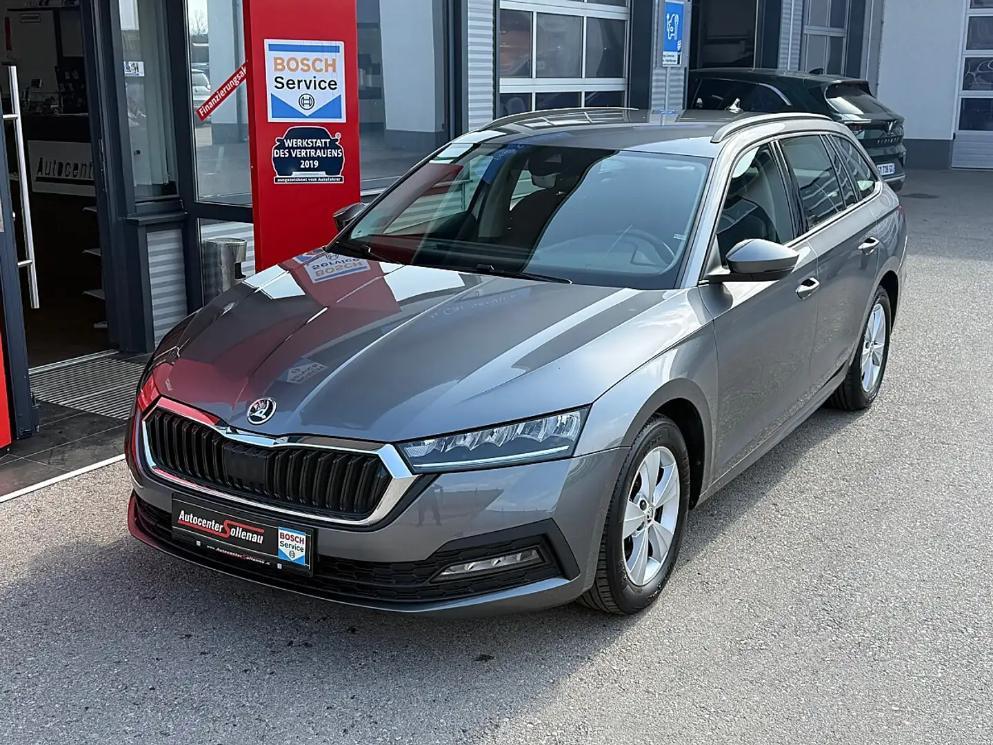Skoda Octavia Combi 1,0 TSI e-Tec Ambition DSG Grau - 2