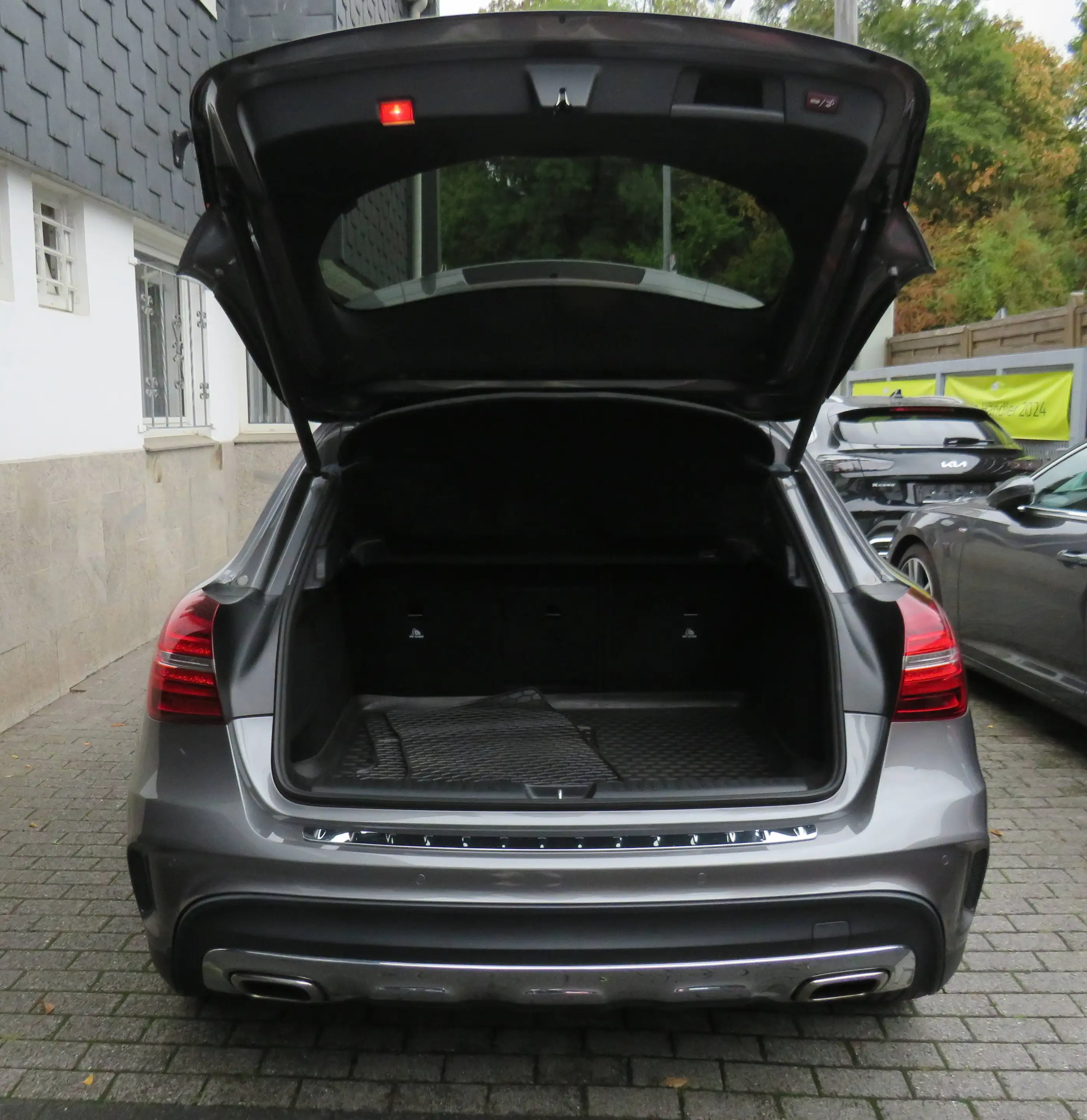 Mercedes-Benz GLA 250 GLA 250 AMG-Line 4Matic — photo 15