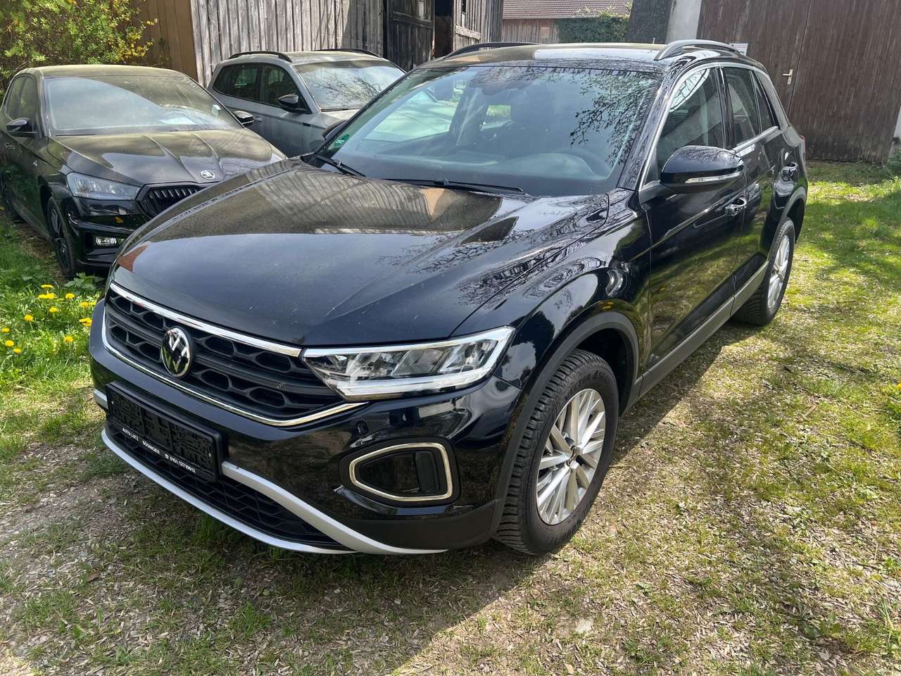 Volkswagen T-Roc 2025 — Life 1,5 TSI LED AHK Sitzheizung