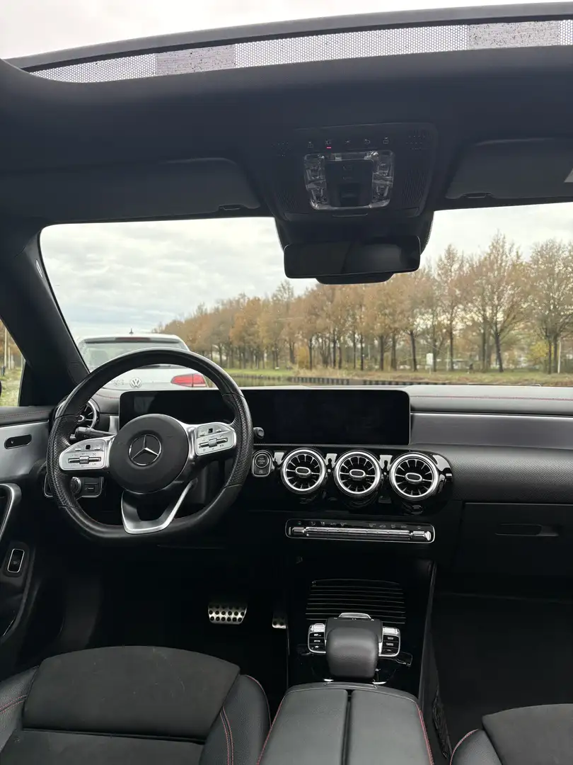Mercedes-Benz CLA 180 - 2