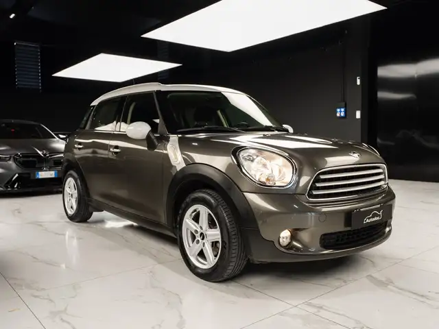 Mini Cooper Cooper view 3