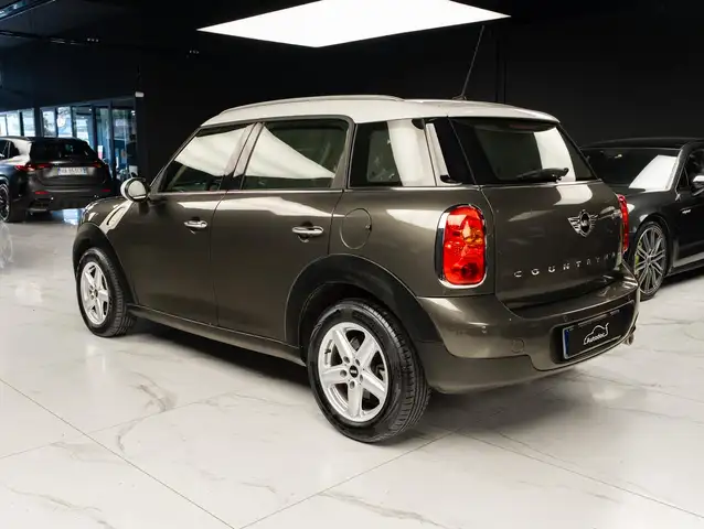 Mini Cooper Cooper view 6