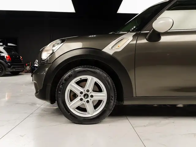 Mini Cooper Cooper view 17