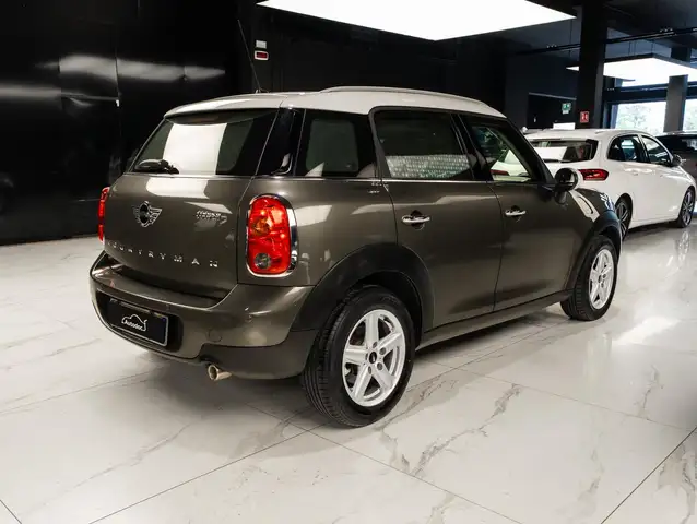 Mini Cooper Cooper view 4
