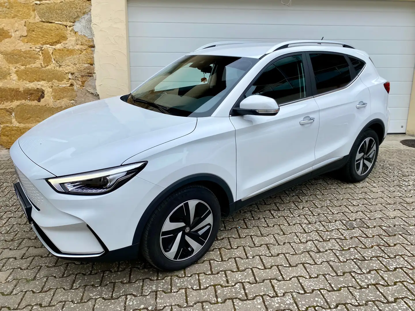 MG ZS EV Maximal Comfort 1.Hand neuer Kundendienst Weiß - 1