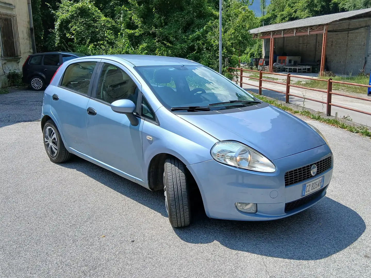 Fiat Grande Punto Grande Punto III 2005 5p 1.4 Active 77cv Modrá - 1