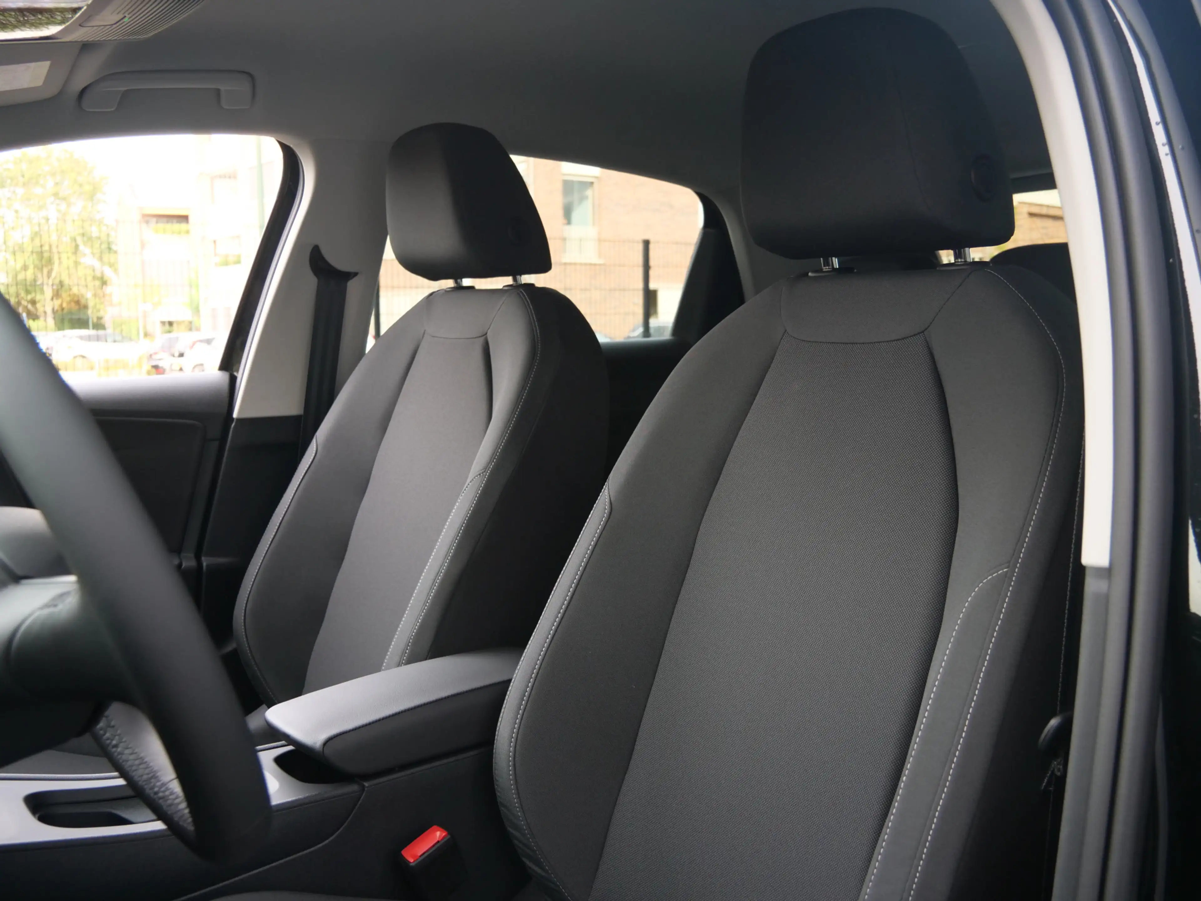 Volkswagen ID. Polo Life 52 kWh 211Pk Automaat Adaptive Cruise / Winte — photo 17